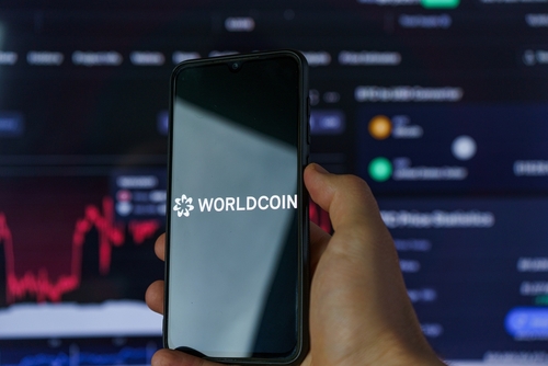 worldcoin-price-spikes-amid-expansion-in-singapore